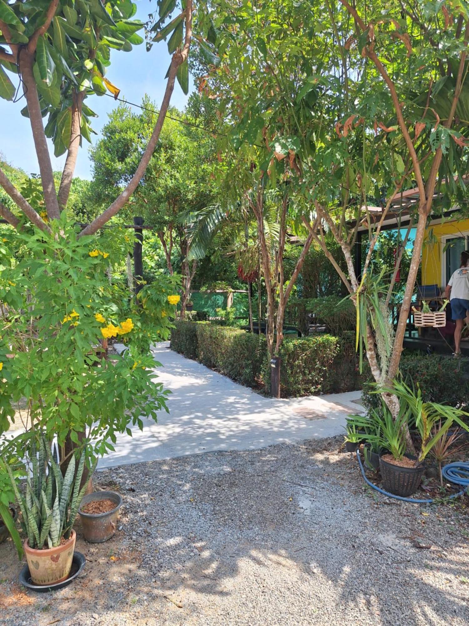 Готель Lanta Happy House Ко-Ланта Екстер'єр фото